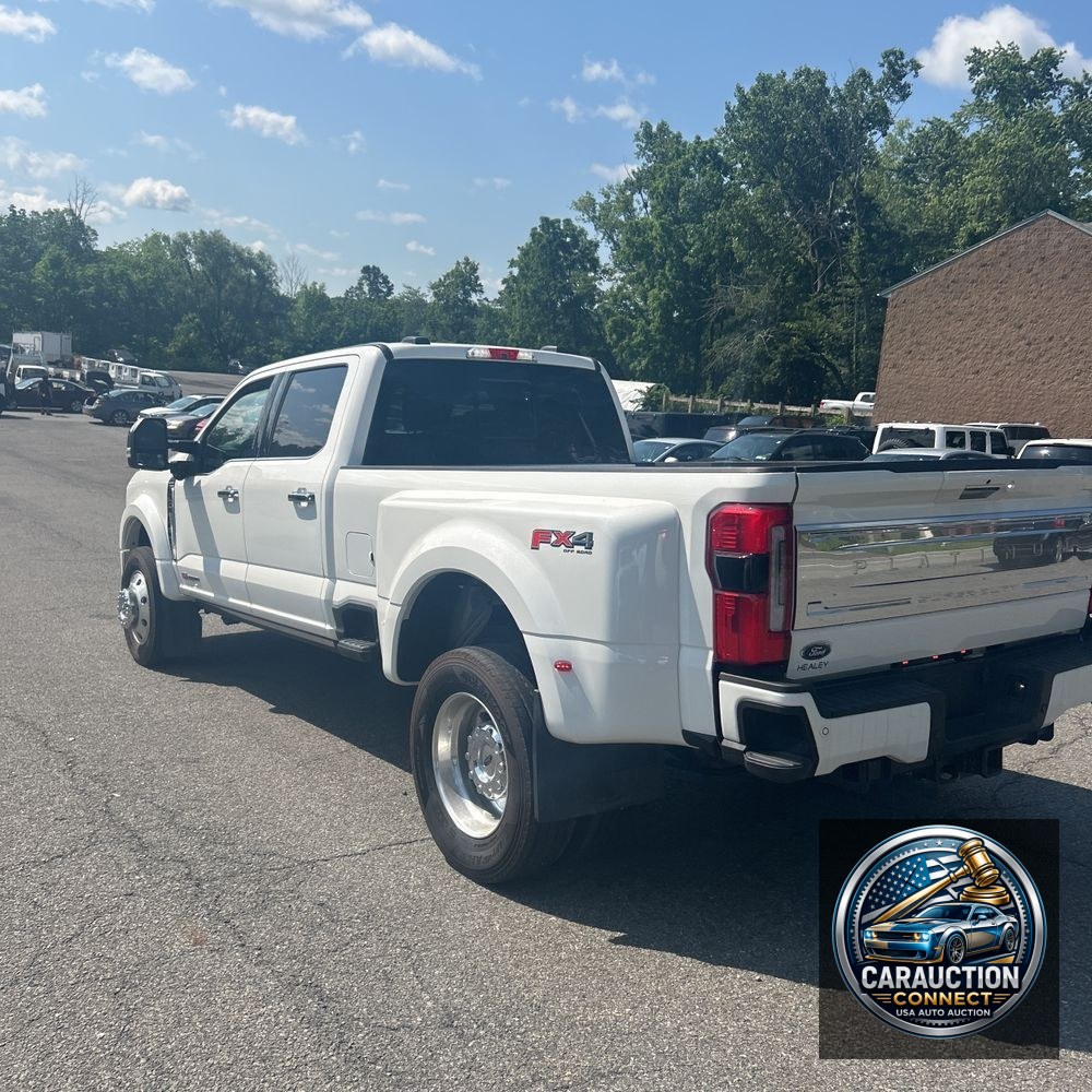 2024 Ford F450SD Platinum Crew Cab 4WD