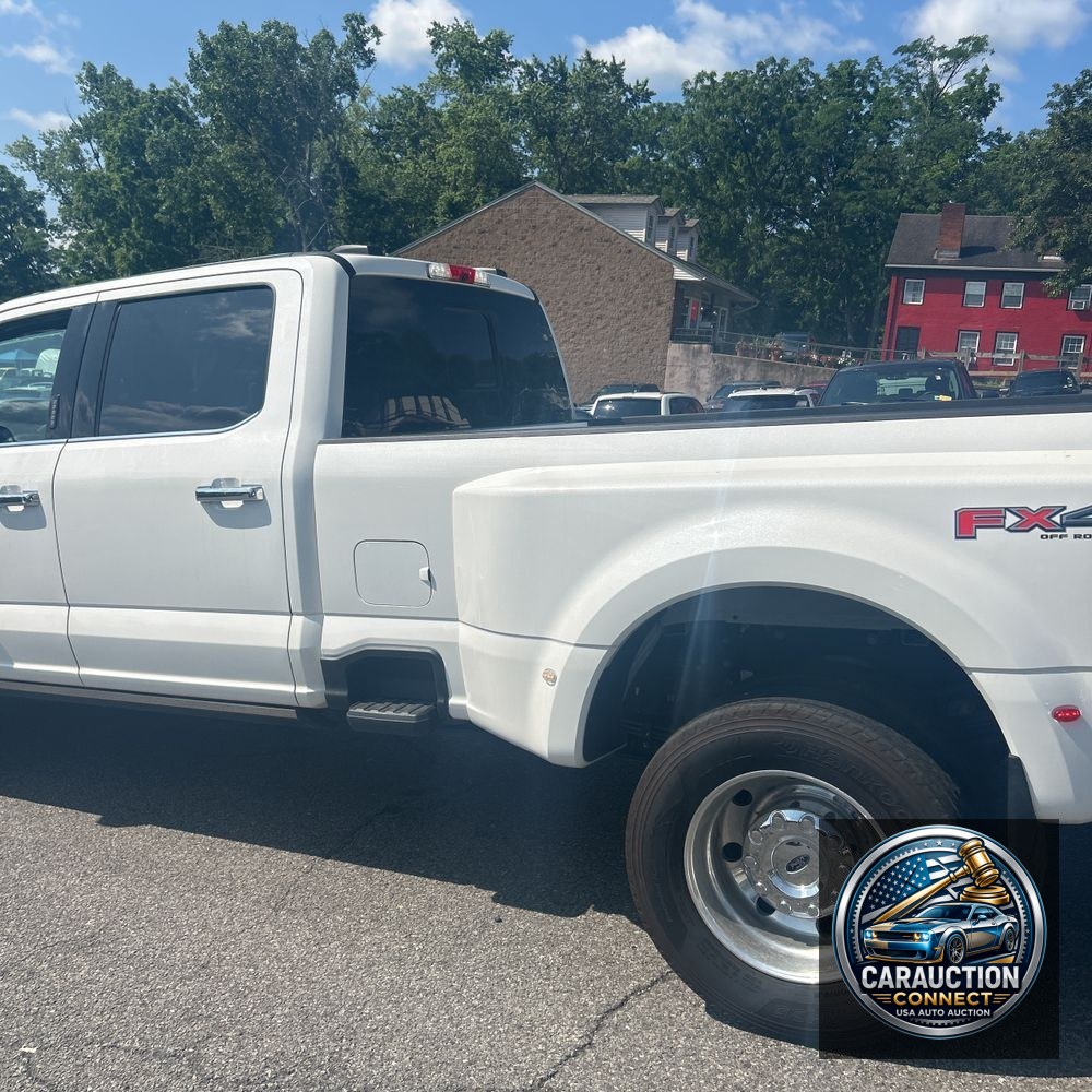 2024 Ford F450SD Platinum Crew Cab 4WD
