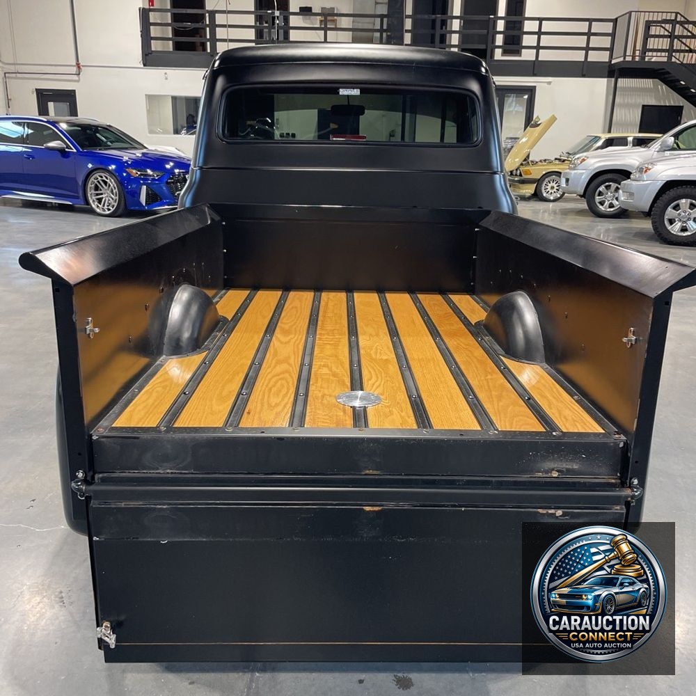 1955 Ford F-100 Pickup