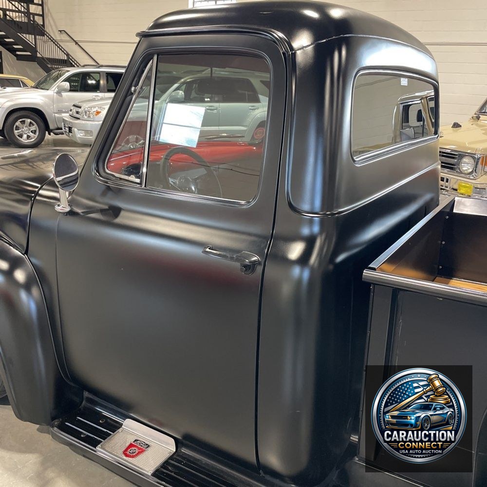 1955 Ford F-100 Pickup