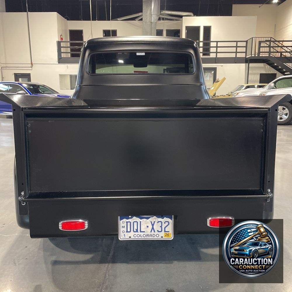 1955 Ford F-100 Pickup