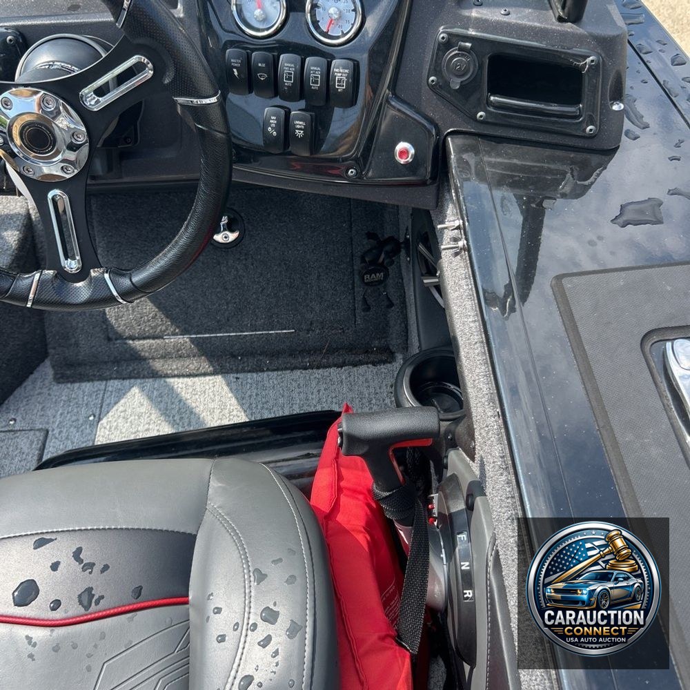 2024 Tracker Powersports Targa