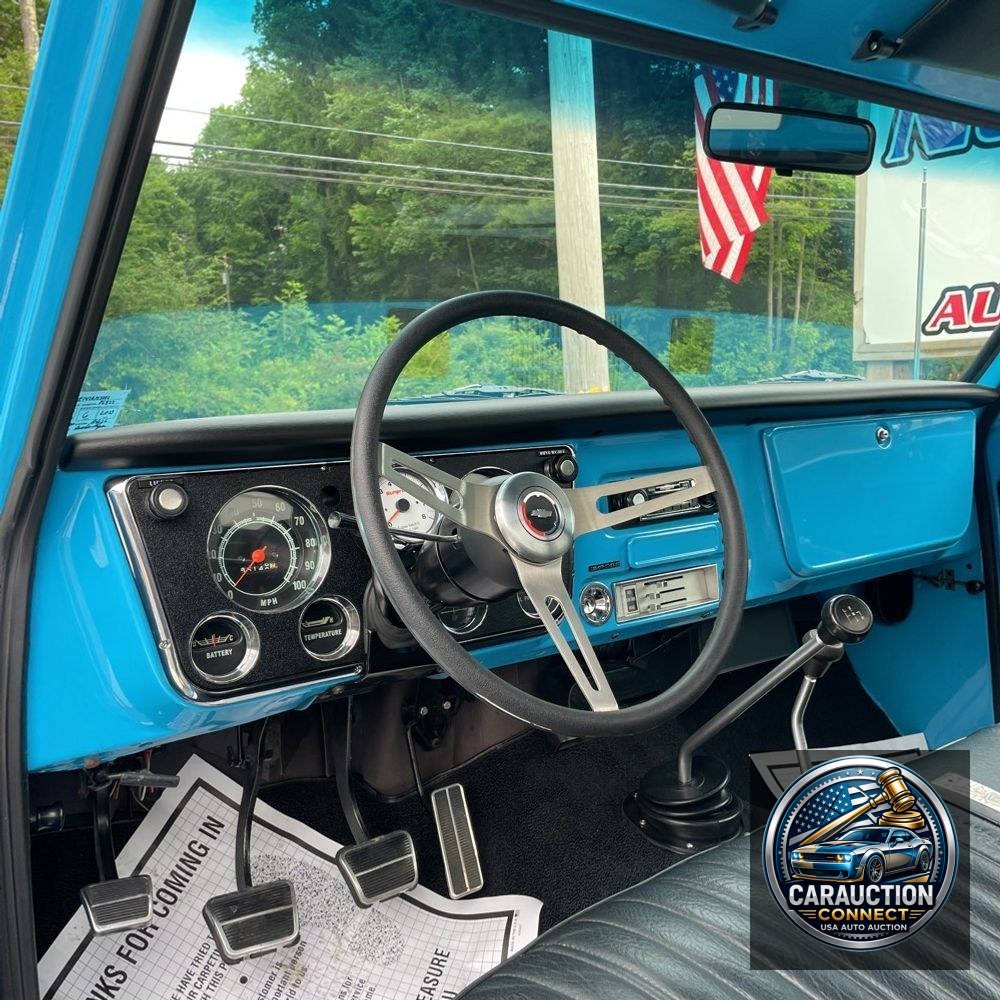 1972 Chevrolet  C10 Custom Deluxe
