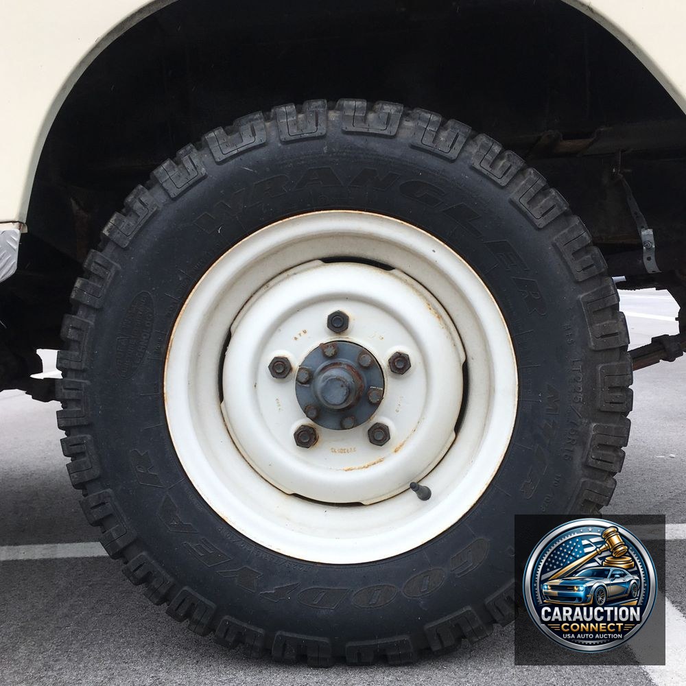 1974 Land Rover 88