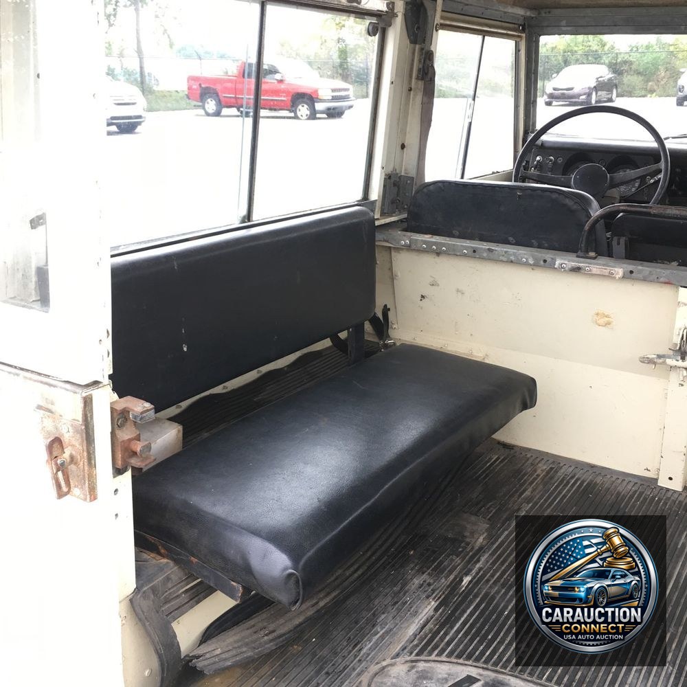 1974 Land Rover 88