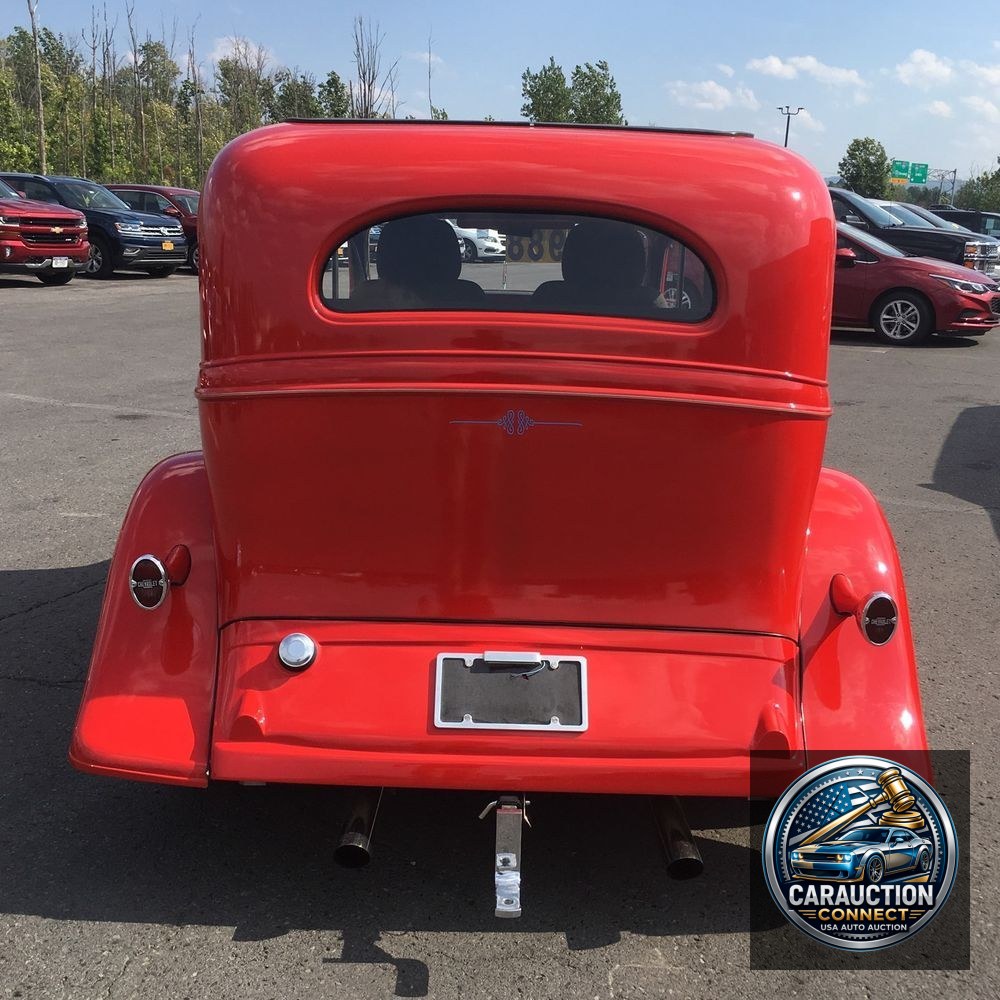 1933 Chevrolet Sedan