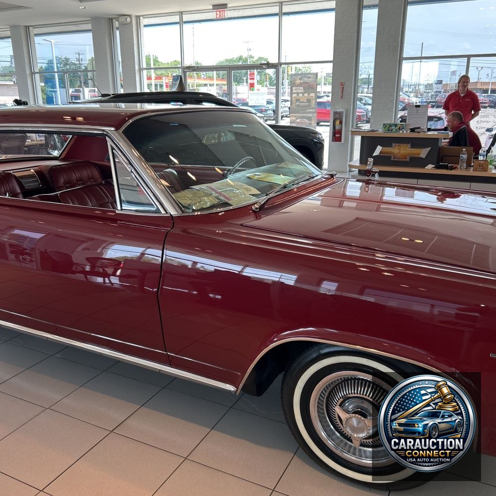 1964 Pontiac Bonneville Sport Coupe