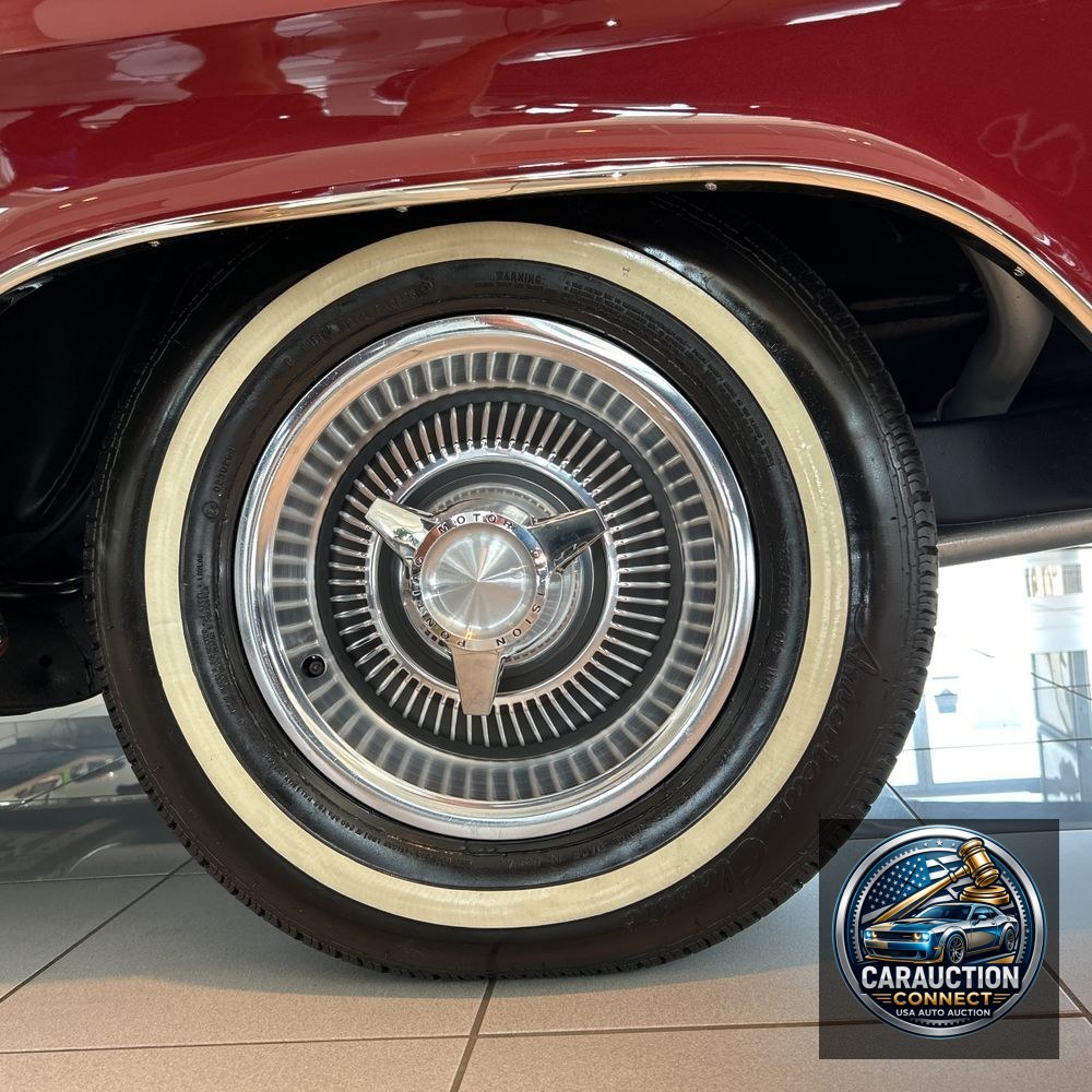 1964 Pontiac Bonneville Sport Coupe