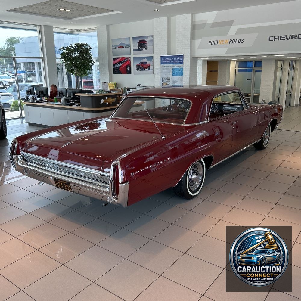 1964 Pontiac Bonneville Sport Coupe