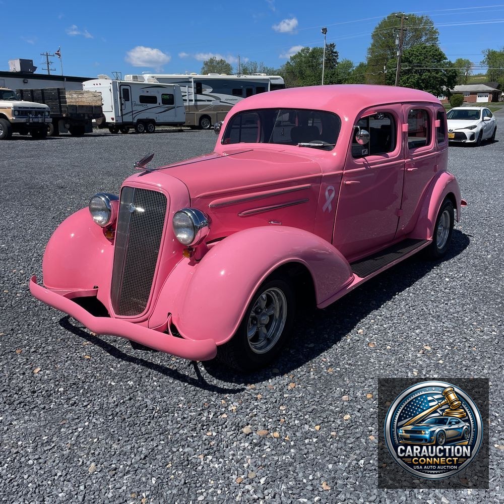 1935 Chevrolet Sedan