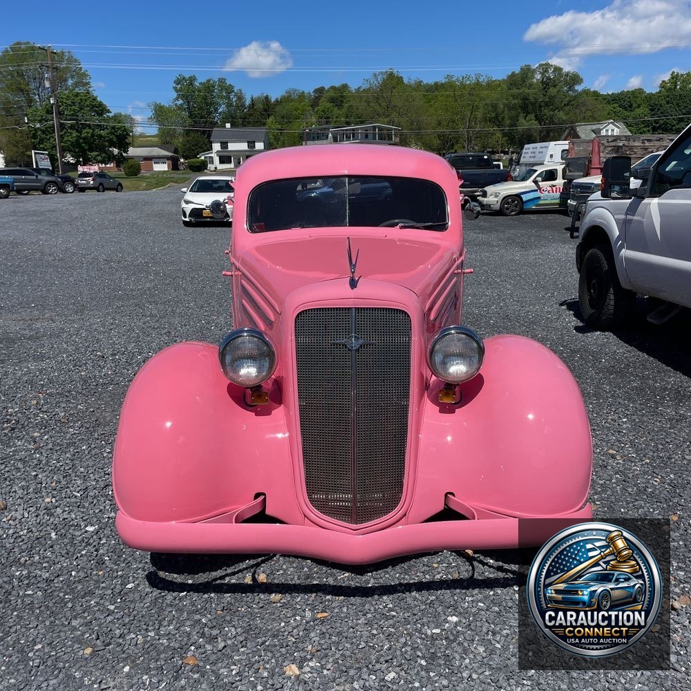1935 Chevrolet Sedan