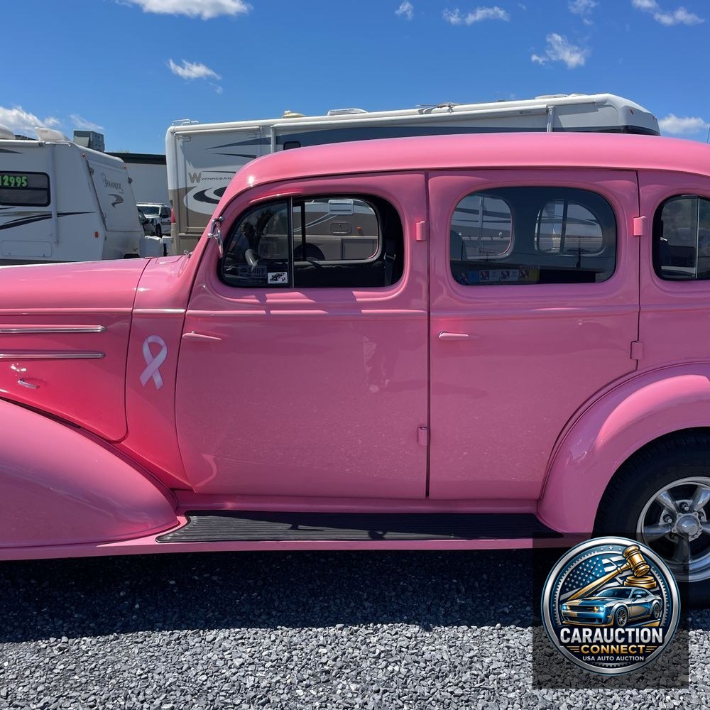 1935 Chevrolet Sedan