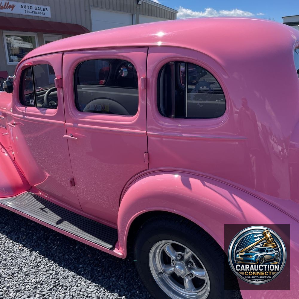 1935 Chevrolet Sedan