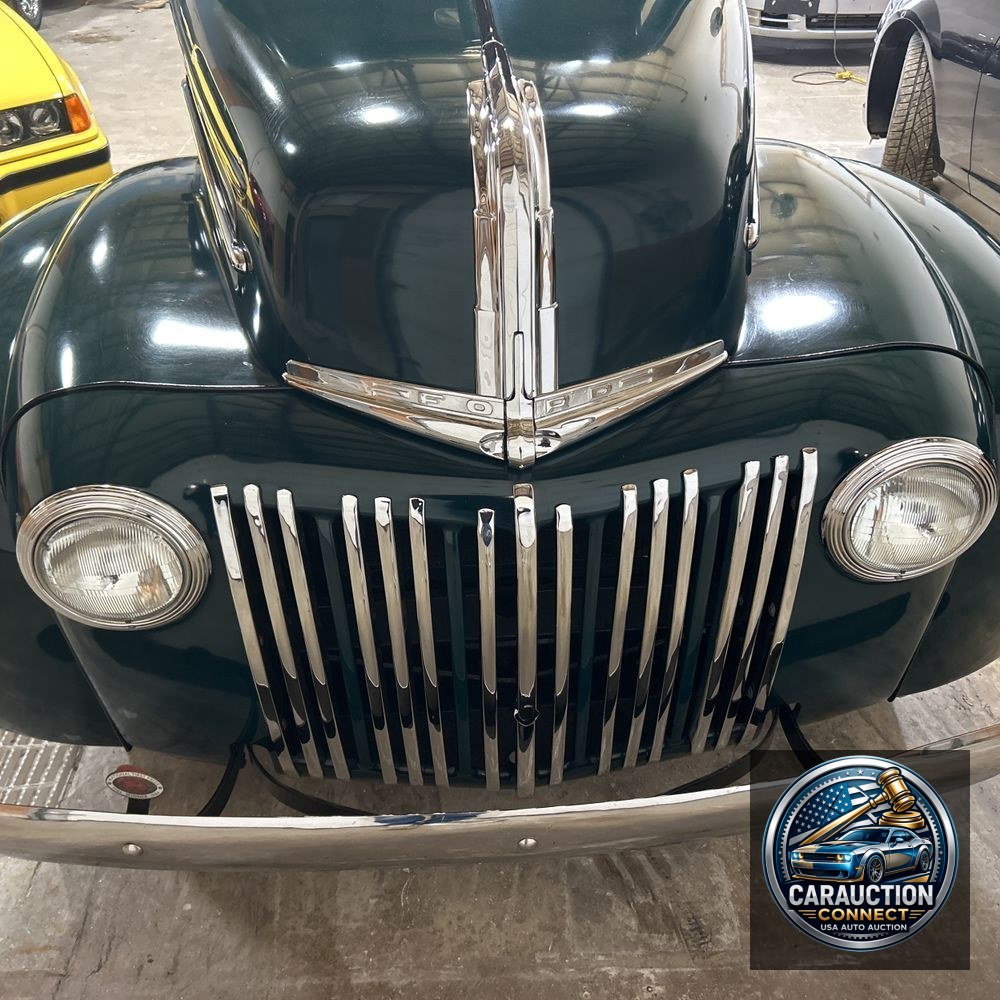 1946 FORD F-100 Deluxe Pickup Truck
