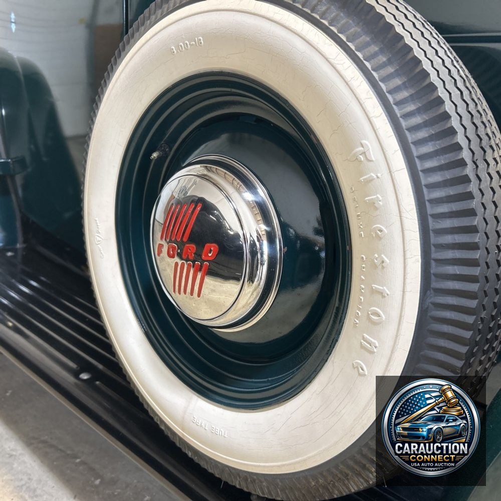 1946 FORD F-100 Deluxe Pickup Truck