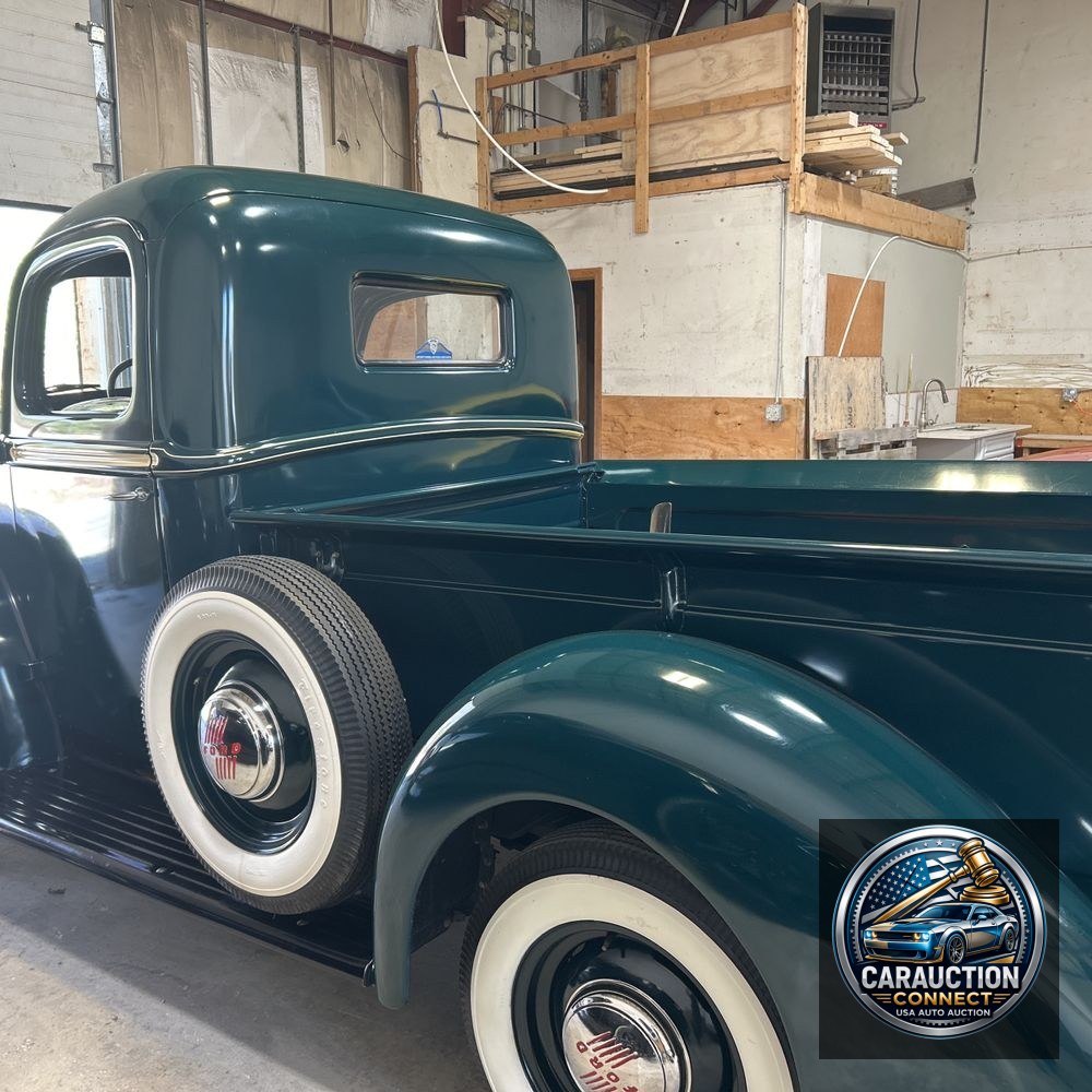 1946 FORD F-100 Deluxe Pickup Truck
