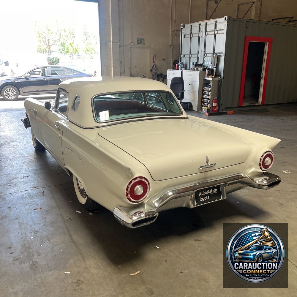 1957 Ford Thunderbird .