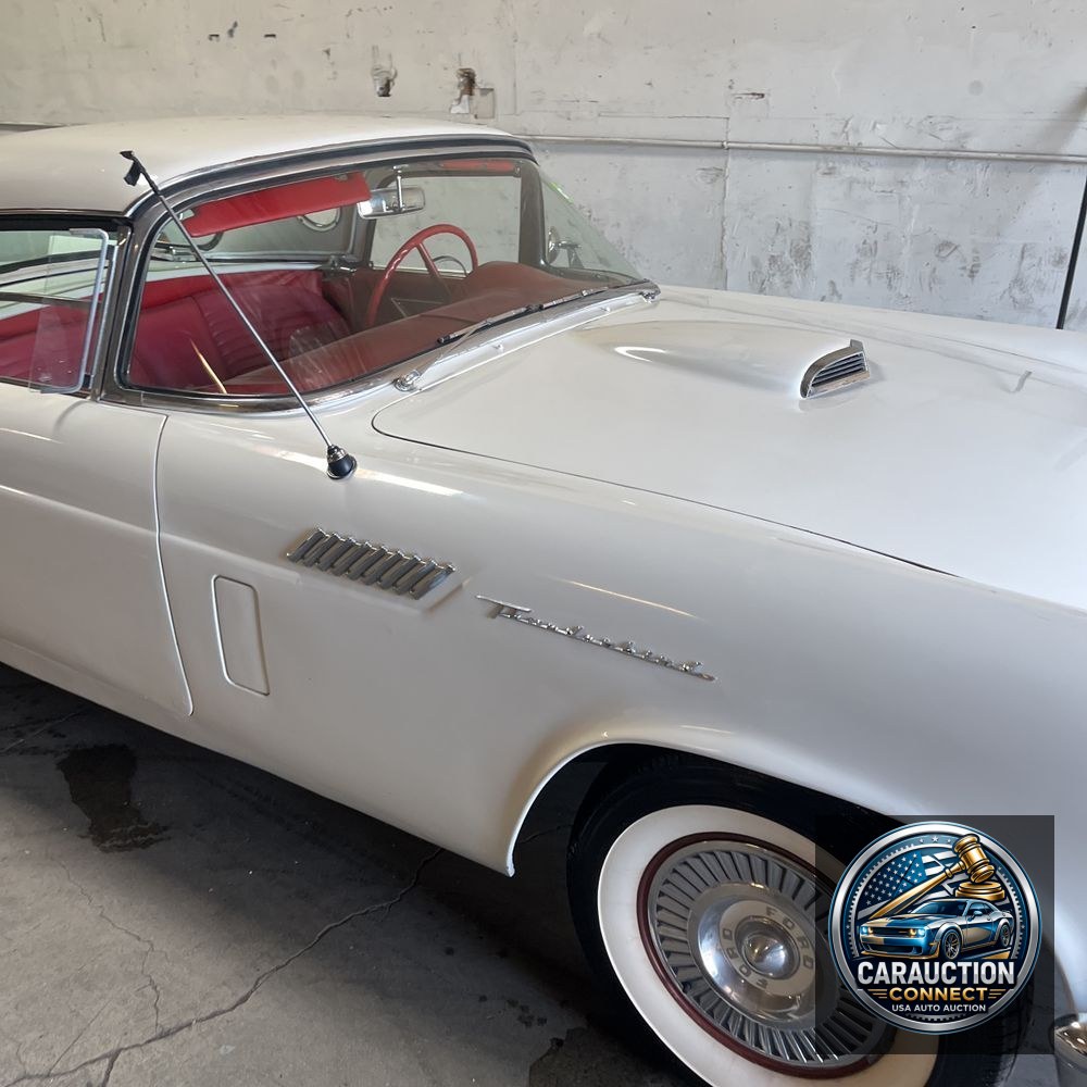1957 Ford Thunderbird .