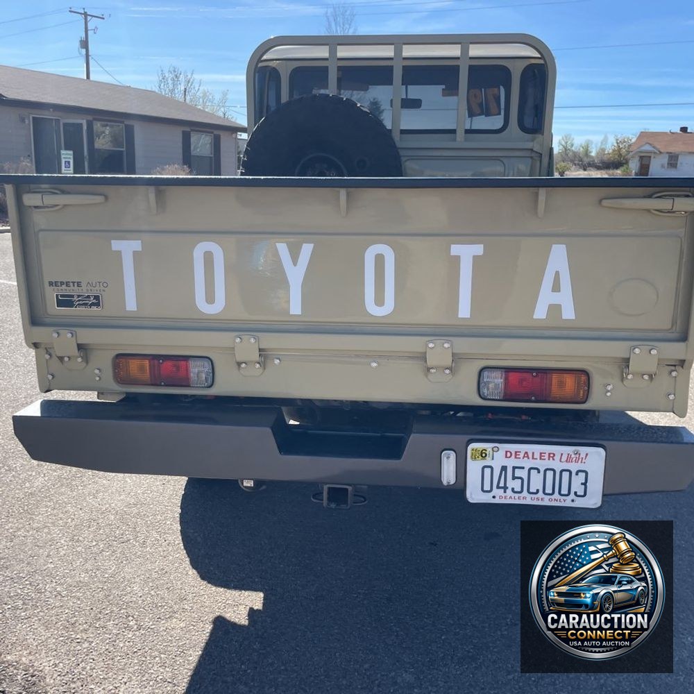 1979 Toyota Land Cruiser truck Base