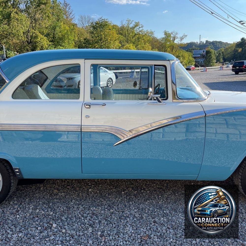 1956 Ford Fairlane  V8