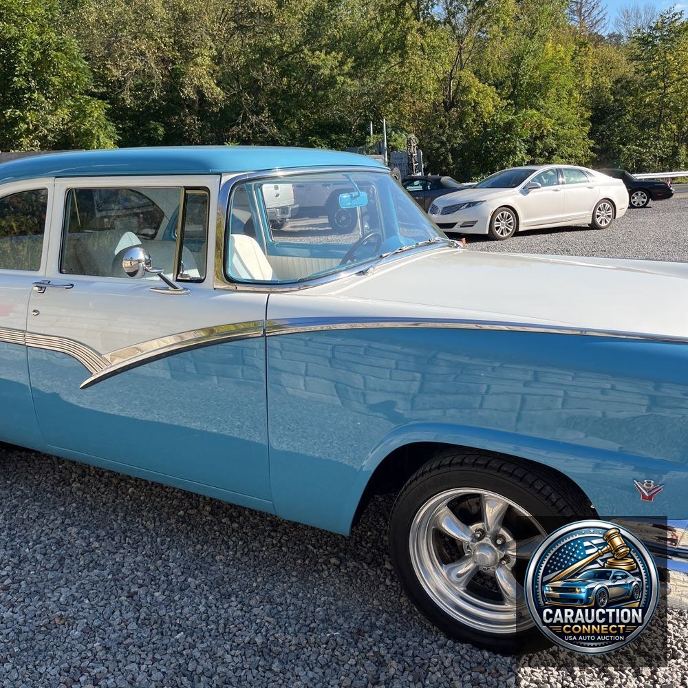 1956 Ford Fairlane  V8