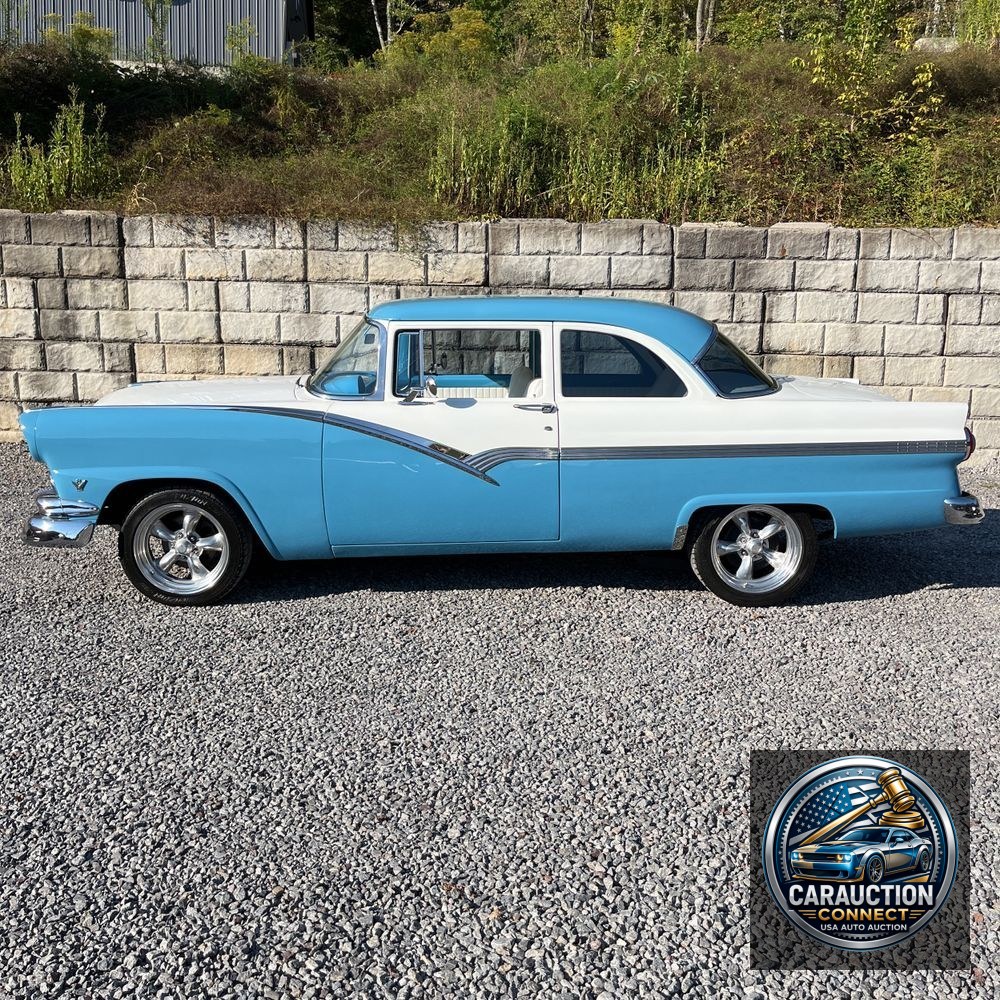 1956 Ford Fairlane  V8