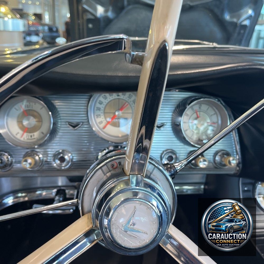 1960 Ford Thunderbird  .