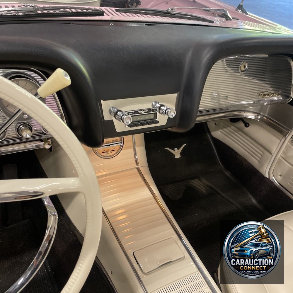 1960 Ford Thunderbird
