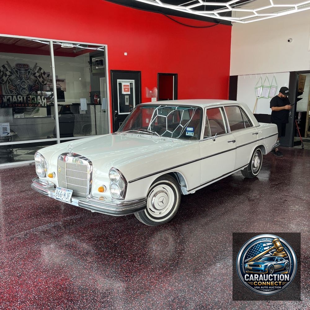 1967 Mercedes 250 250