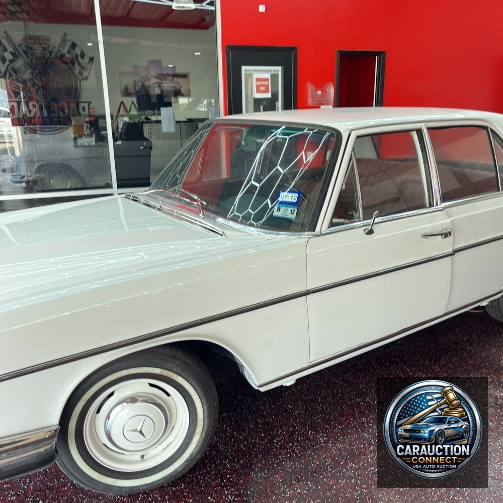 1967 Mercedes 250 250