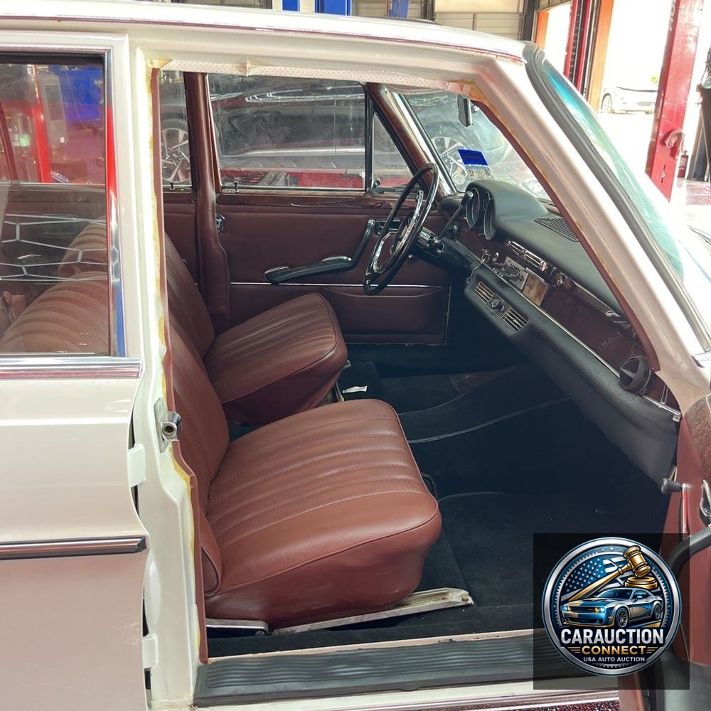 1967 Mercedes 250 250