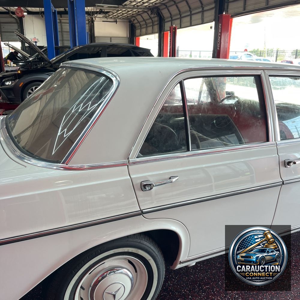 1967 Mercedes 250 250