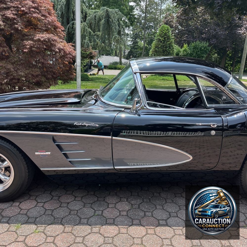 1961 Chevrolet  Corvette Fuel injection