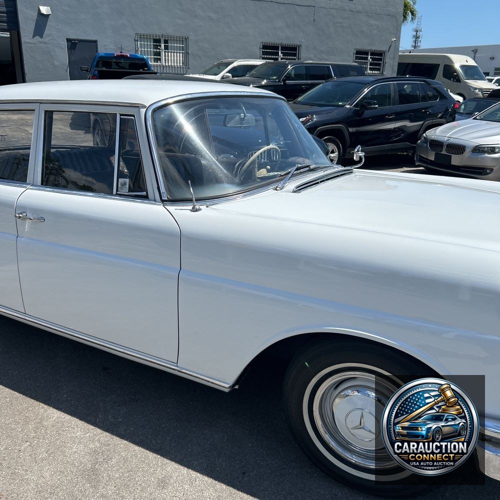1962 Mercedes Benz  220S 220