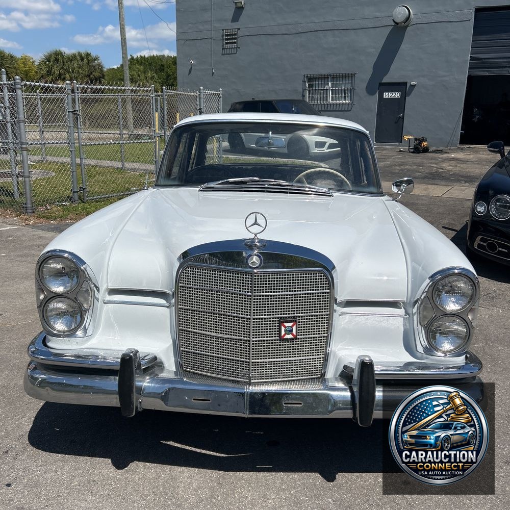 1962 Mercedes Benz  220S 220