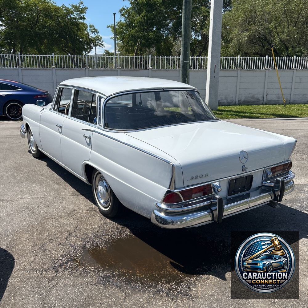 1962 Mercedes Benz  220S 220