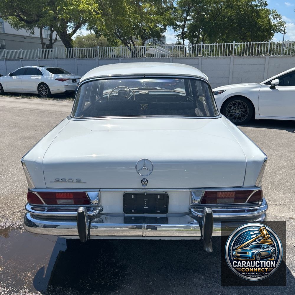 1962 Mercedes Benz  220S 220