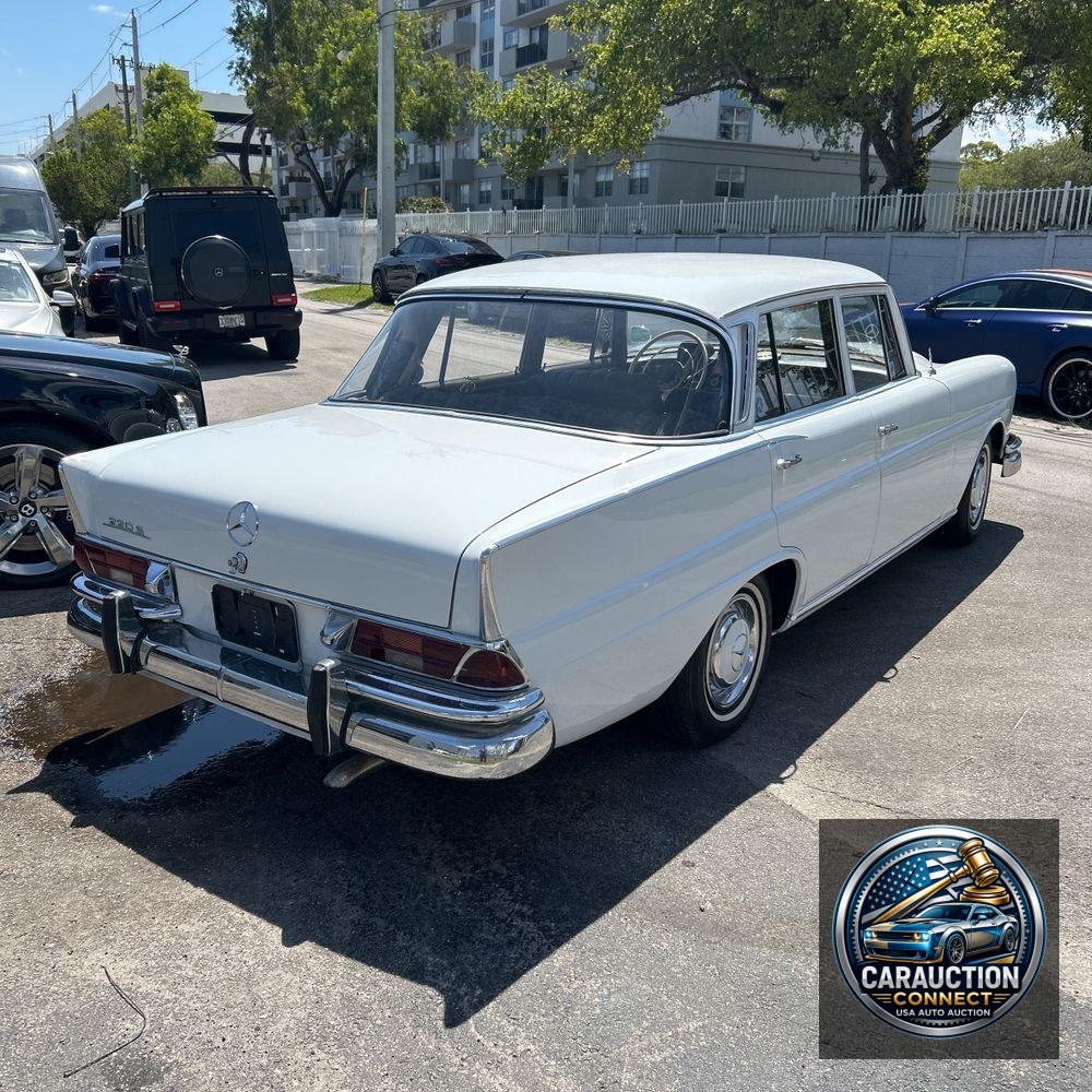 1962 Mercedes Benz  220S 220
