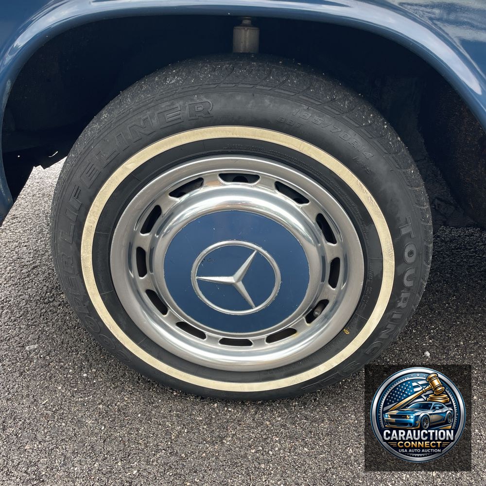 1973 Mercedes Benz  280 C C class
