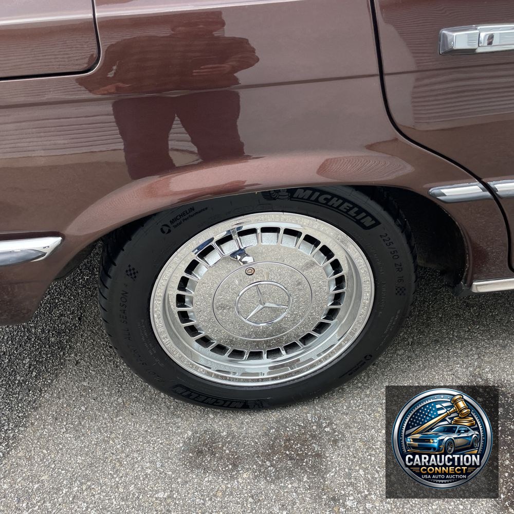 1980 Mercedes Benz 450 Base