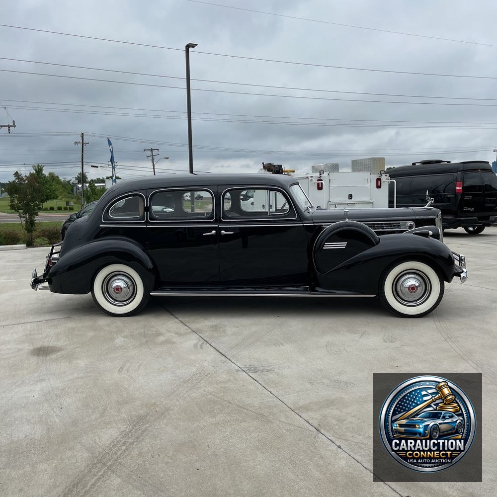 1940 Packard Super 8 180 Sedan