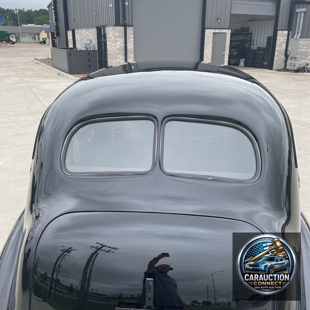 1940 Packard Super 8 180 Sedan