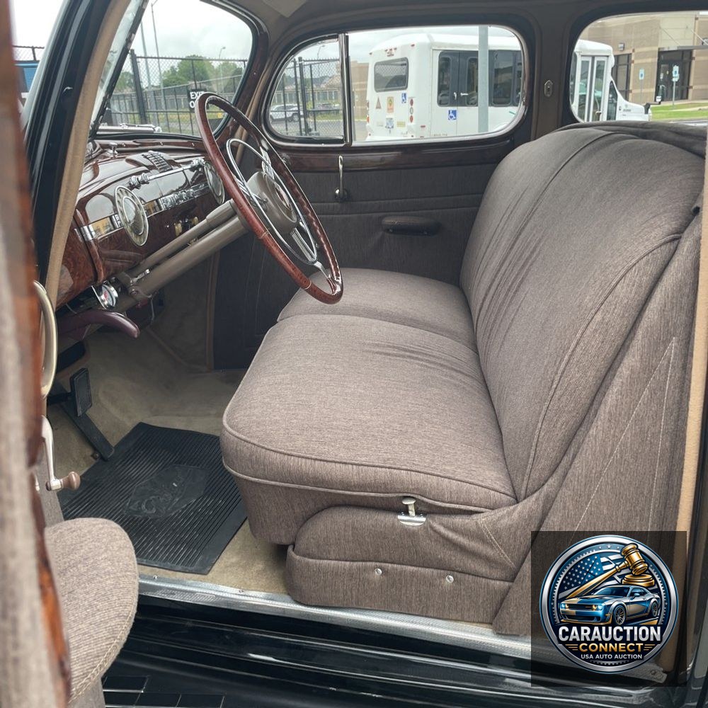 1940 Packard Super 8 180 Sedan