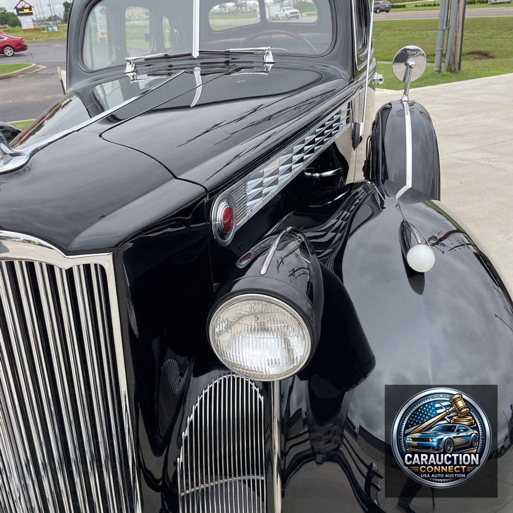 1940 Packard Super 8 180 Sedan