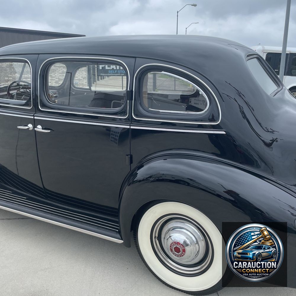 1940 Packard Super 8 180 Sedan