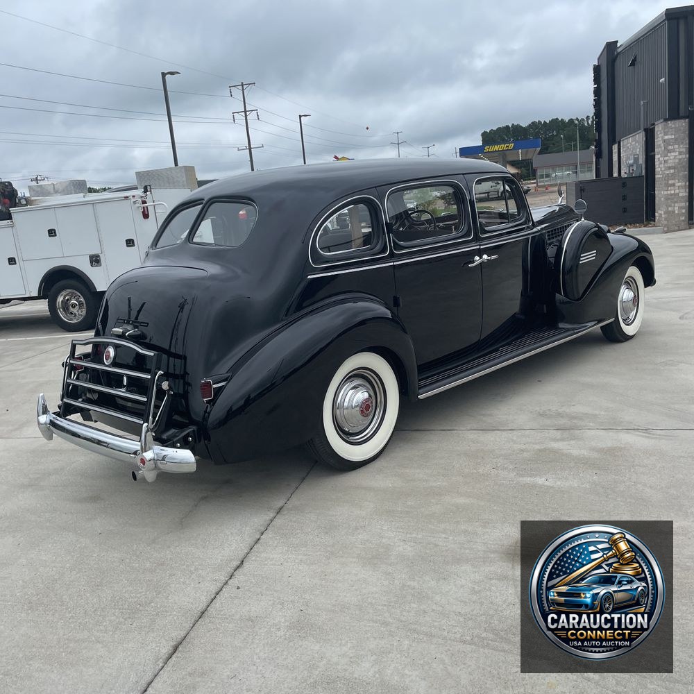 1940 Packard Super 8 180 Sedan