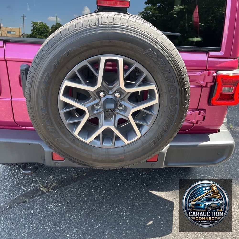 2024 Jeep Wrangler Sahara