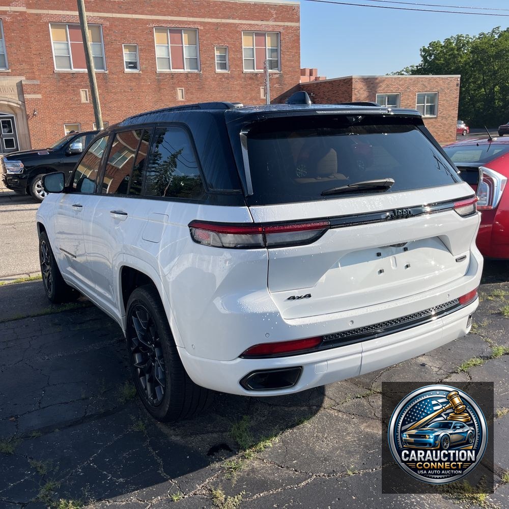 2024 Jeep Grand Cherokee Summit Reserve