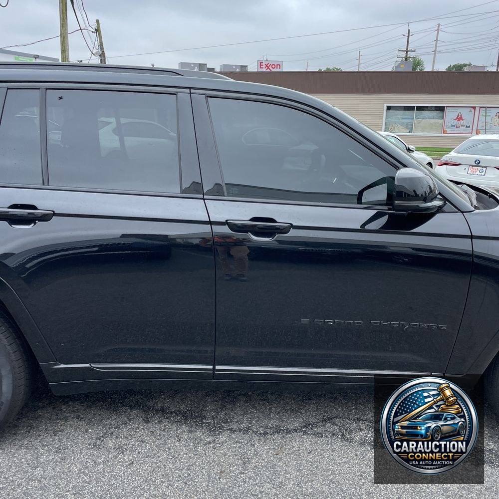 2023 Jeep Grand Cherokee Summit Reserve