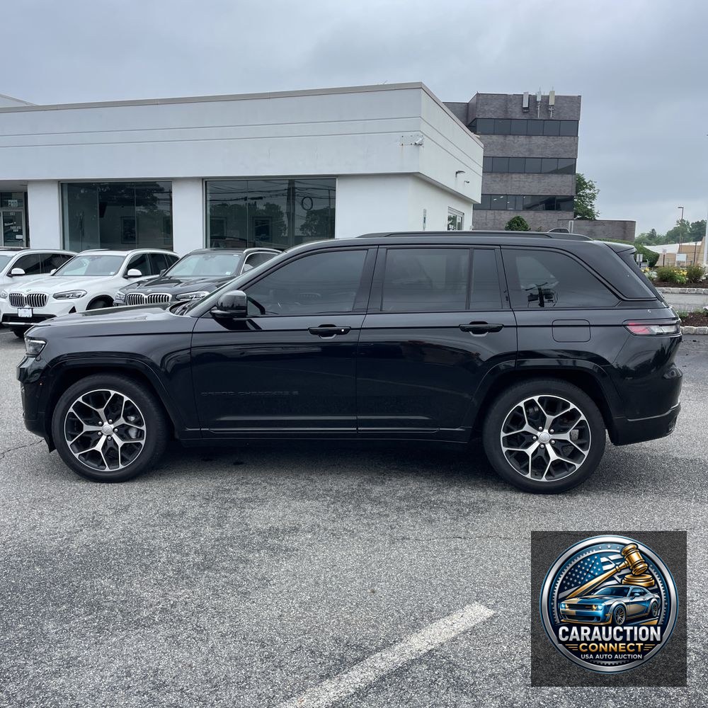 2023 Jeep Grand Cherokee Summit Reserve